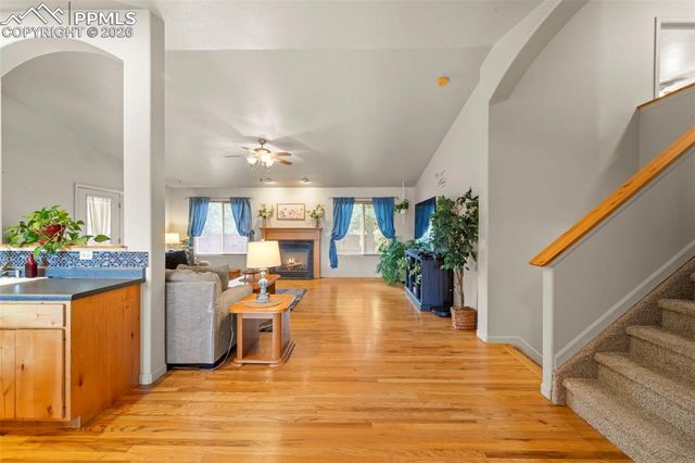 369 Sunlight Way, Canon City, CO 81212
