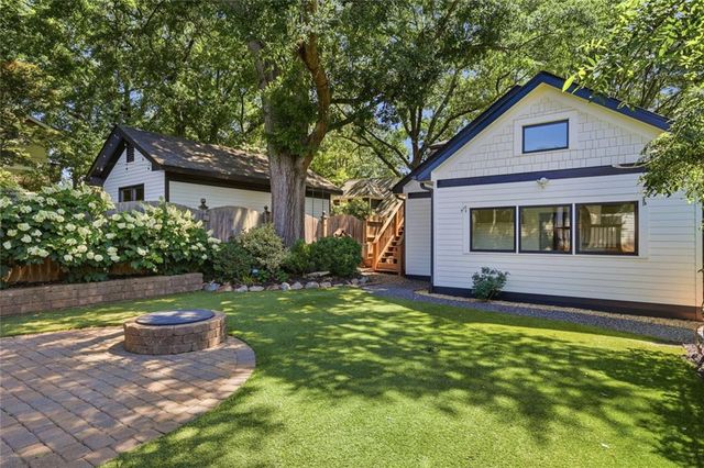 704 Oakland Avenue SE, Atlanta, GA 30315