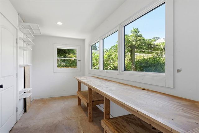 704 Oakland Avenue SE, Atlanta, GA 30315