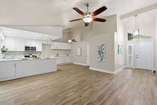 5718 Cobblestone Dr, Rocklin, CA 95765
