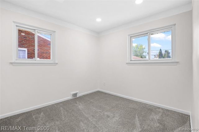6135 Ardmore Street, Dearborn Heights, MI 48127