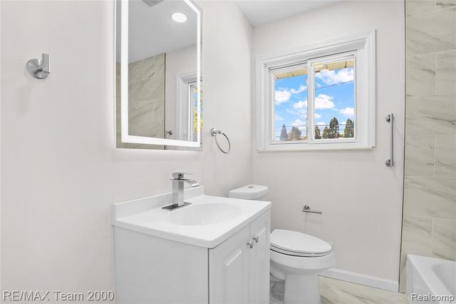 6135 Ardmore Street, Dearborn Heights, MI 48127