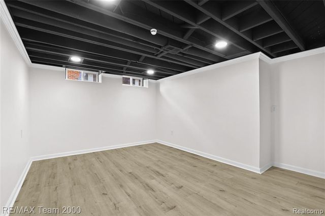6135 Ardmore Street, Dearborn Heights, MI 48127