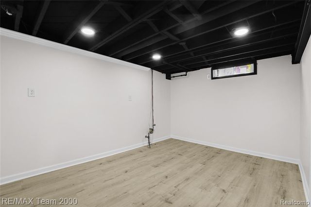 6135 Ardmore Street, Dearborn Heights, MI 48127