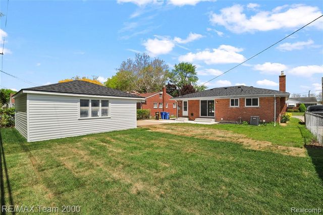 6135 Ardmore Street, Dearborn Heights, MI 48127