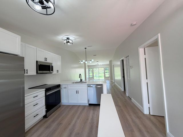 18720 Schooner Drive, Boca Raton, FL 33496