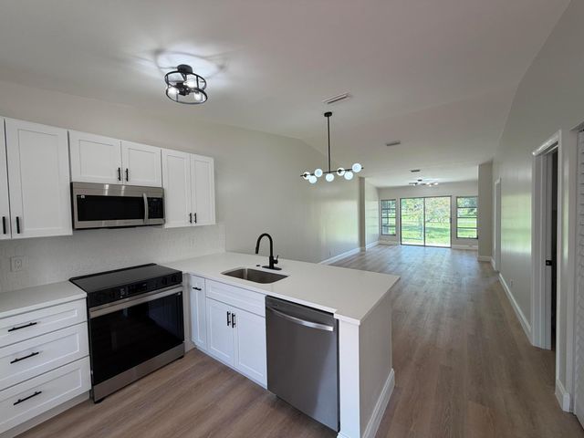 18720 Schooner Drive, Boca Raton, FL 33496