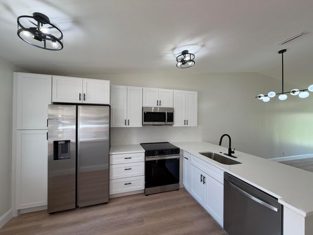 18720 Schooner Drive, Boca Raton, FL 33496