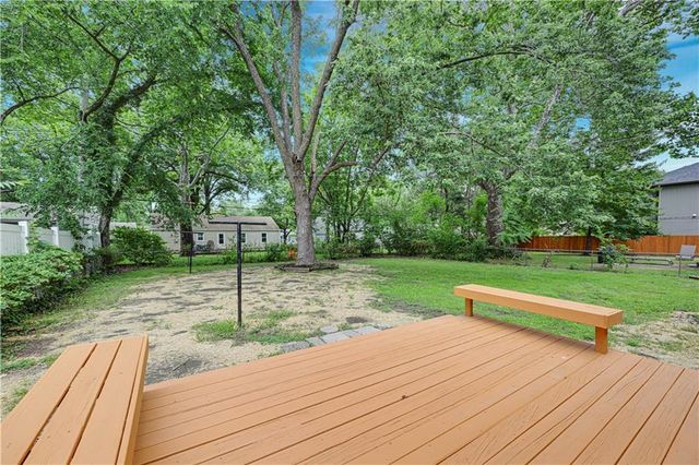 5408 W 72nd Street, Prairie Village, KS 66208