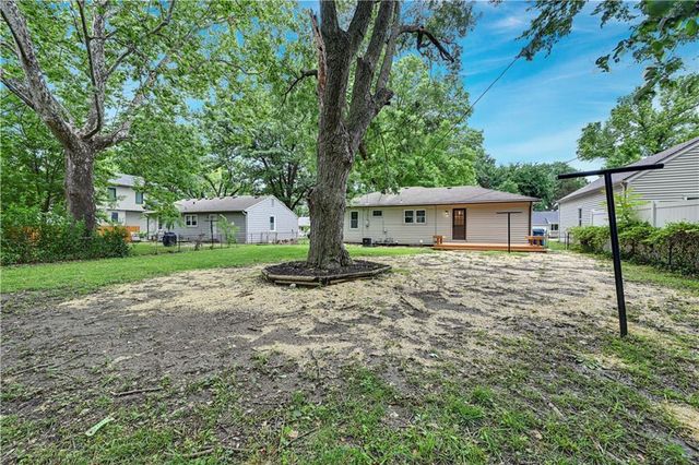 5408 W 72nd Street, Prairie Village, KS 66208