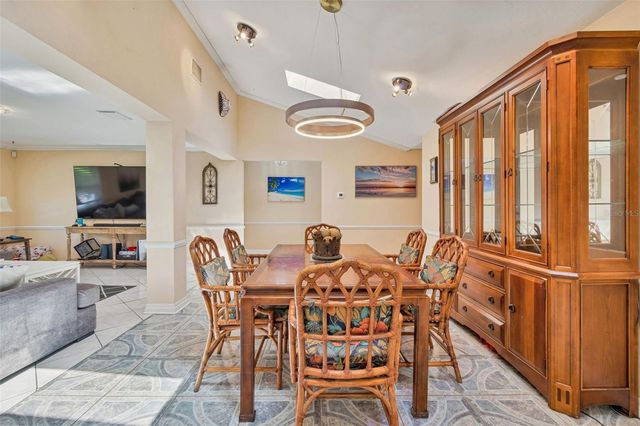 1807 OAK FOREST DRIVE S, Clearwater, FL 33759