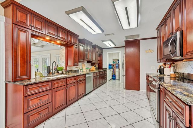 1807 OAK FOREST DRIVE S, Clearwater, FL 33759