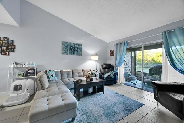 214 Palmetto Court, Jupiter, FL 33458