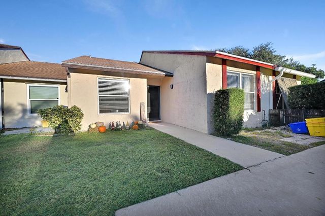 214 Palmetto Court, Jupiter, FL 33458