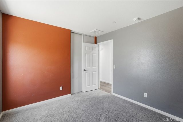 570 Farmstead, Hemet, CA 92543