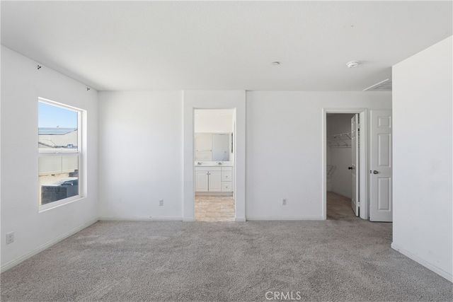 570 Farmstead, Hemet, CA 92543