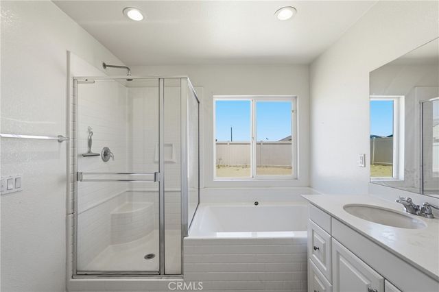 570 Farmstead, Hemet, CA 92543