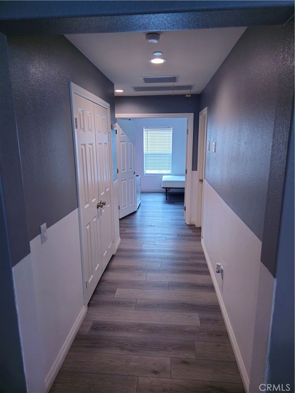 Image 5 of property listing at 570 Farmstead, Hemet, CA 92543