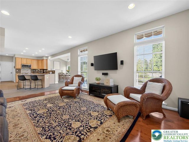 7018 Tuscany Drive, Lower Macungie Twp, PA 18062