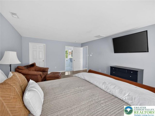 7018 Tuscany Drive, Lower Macungie Twp, PA 18062