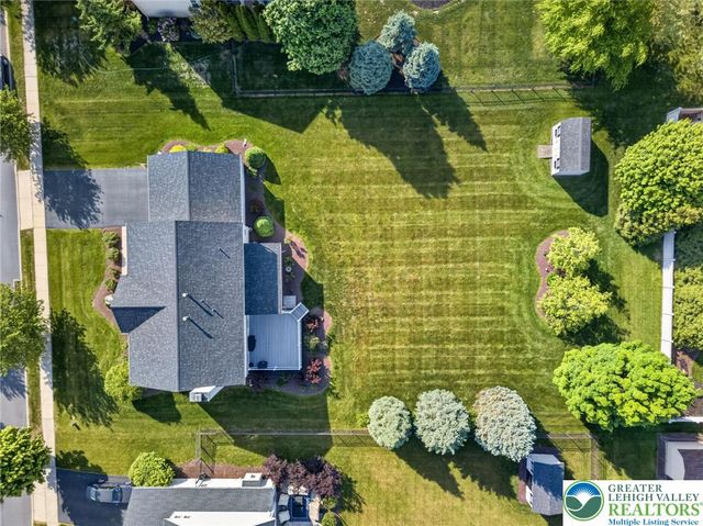 7018 Tuscany Drive, Lower Macungie Twp, PA 18062