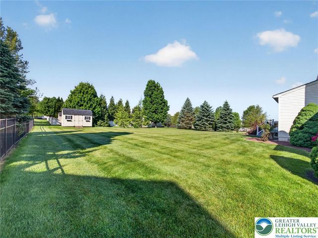 7018 Tuscany Drive, Lower Macungie Twp, PA 18062