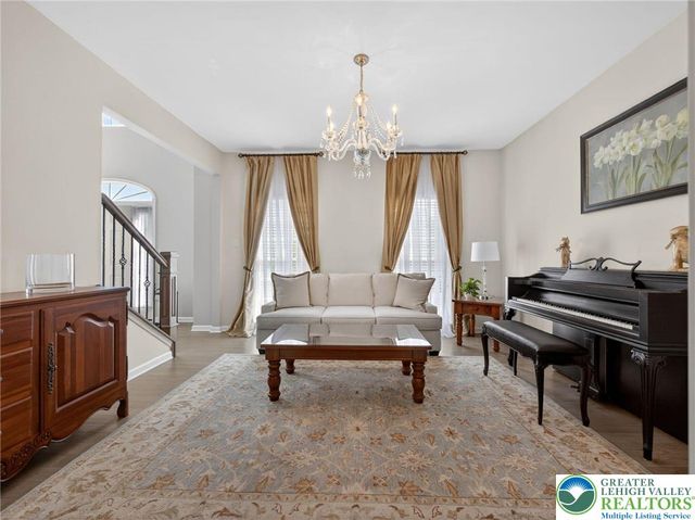 7018 Tuscany Drive, Lower Macungie Twp, PA 18062