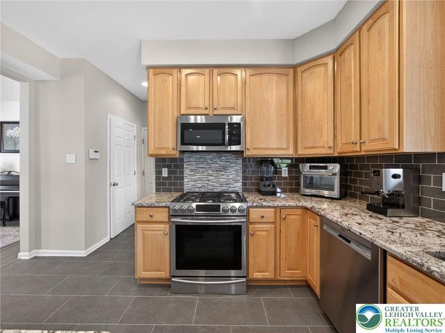 7018 Tuscany Drive, Lower Macungie Twp, PA 18062