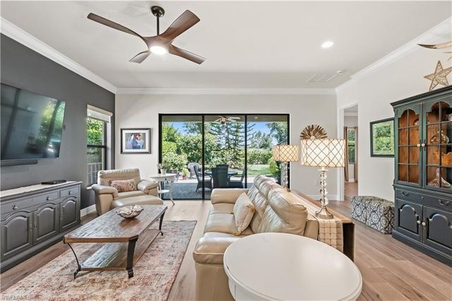 2870 Cinnamon Bay CIR NW, Naples, FL 34119