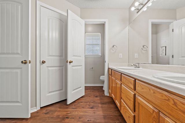 904 Roseanne Drive, Commerce, TX 75428