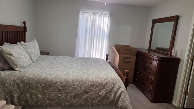 904 Roseanne Drive, Commerce, TX 75428