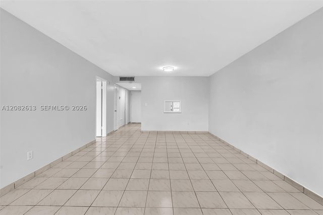 1540 NE 191st St 320, Miami, FL 33179