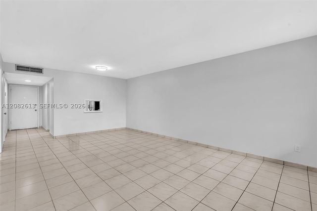 1540 NE 191st St 320, Miami, FL 33179