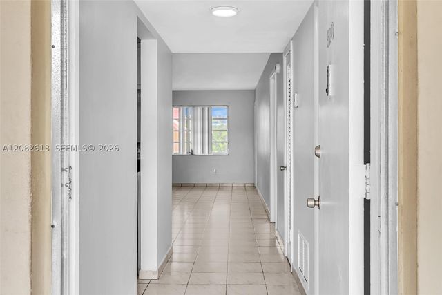 1540 NE 191st St 320, Miami, FL 33179