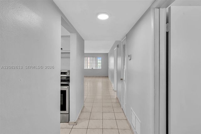 1540 NE 191st St 320, Miami, FL 33179