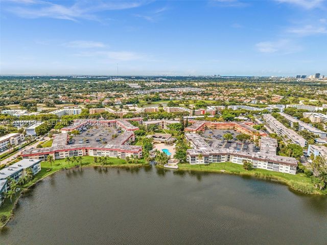 1540 NE 191st St 320, Miami, FL 33179