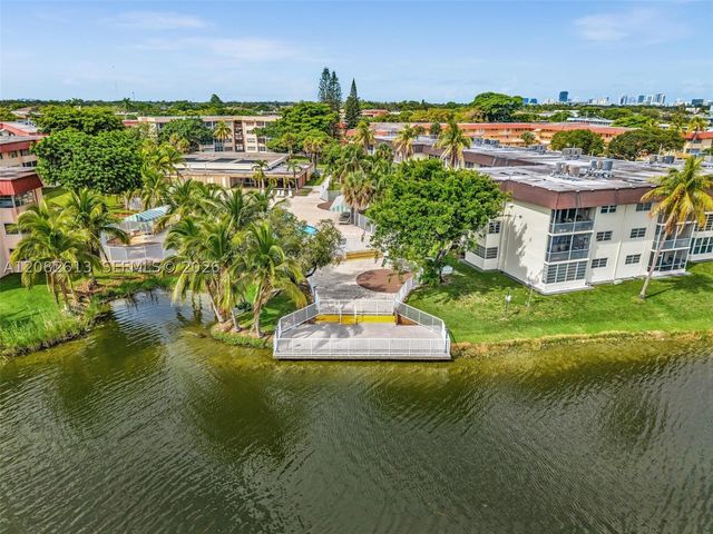 1540 NE 191st St 320, Miami, FL 33179