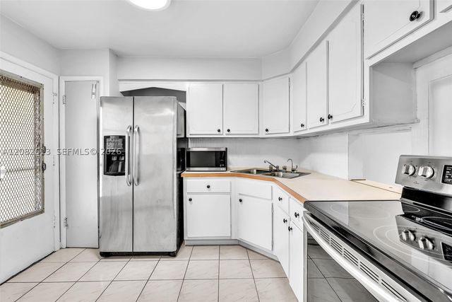 1540 NE 191st St 320, Miami, FL 33179