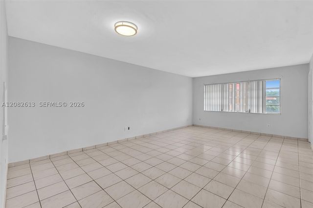 1540 NE 191st St 320, Miami, FL 33179