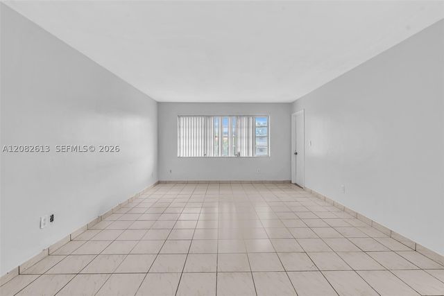 1540 NE 191st St 320, Miami, FL 33179