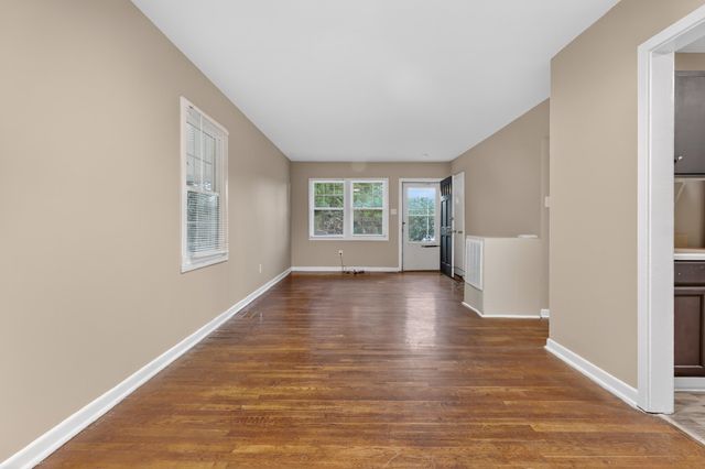 220 Woodview Ave, Spartanburg, SC 29306