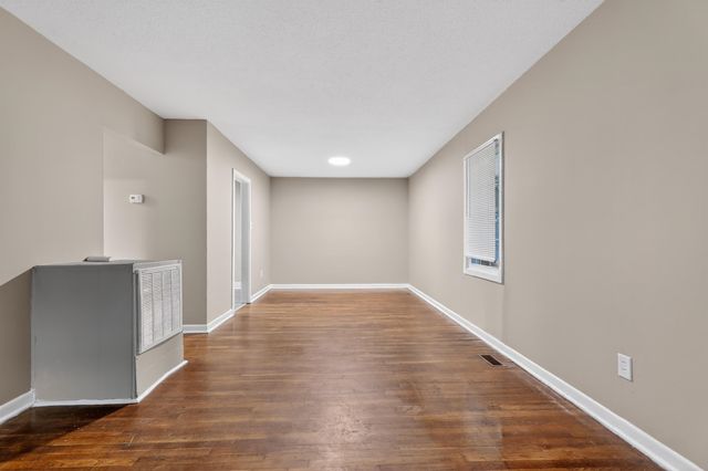 220 Woodview Ave, Spartanburg, SC 29306