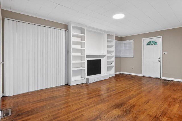 220 Woodview Ave, Spartanburg, SC 29306
