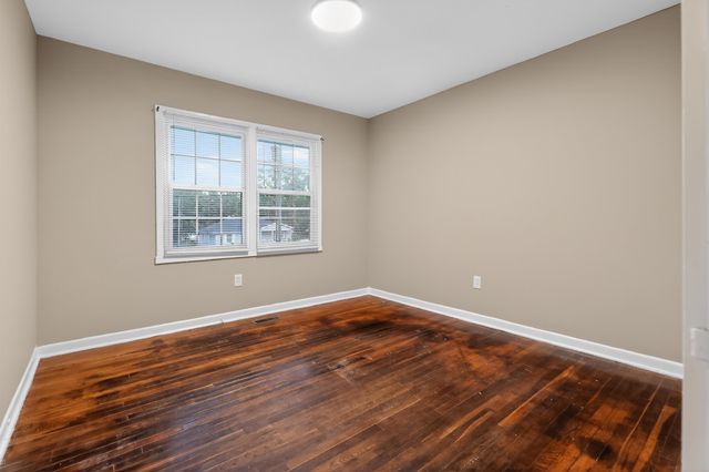 220 Woodview Ave, Spartanburg, SC 29306