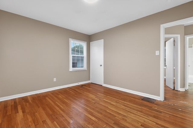 220 Woodview Ave, Spartanburg, SC 29306