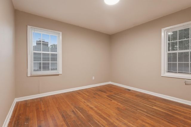 220 Woodview Ave, Spartanburg, SC 29306