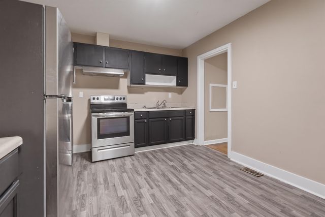 220 Woodview Ave, Spartanburg, SC 29306