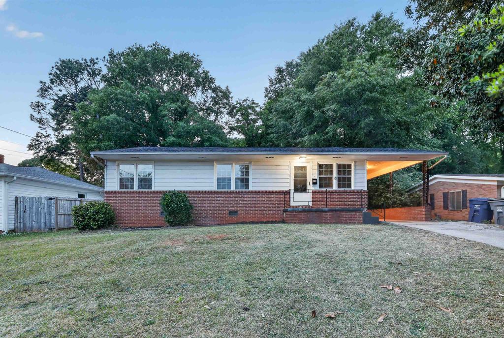 220 Woodview Ave, Spartanburg, SC 29306