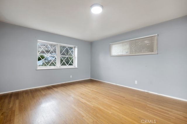 5161 Canoga Avenue, Woodland Hills, CA 91364