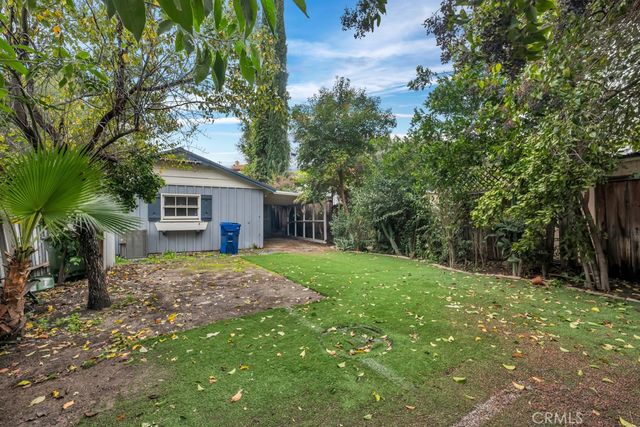 5161 Canoga Avenue, Woodland Hills, CA 91364